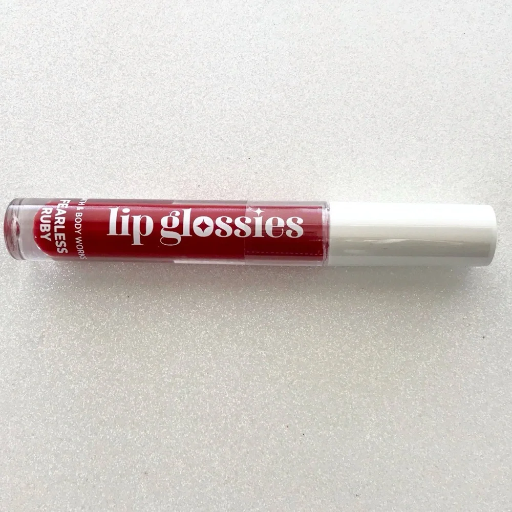 🆕 Fearless Ruby Lip Glossies